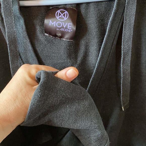 Blue thumb hole hoodie - Picture 2 of 3